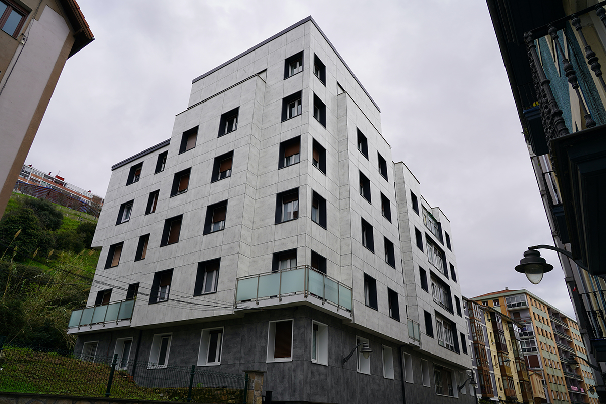 Andrasa Fachada ventilada RamonYCajal 42 Bilbao 1
